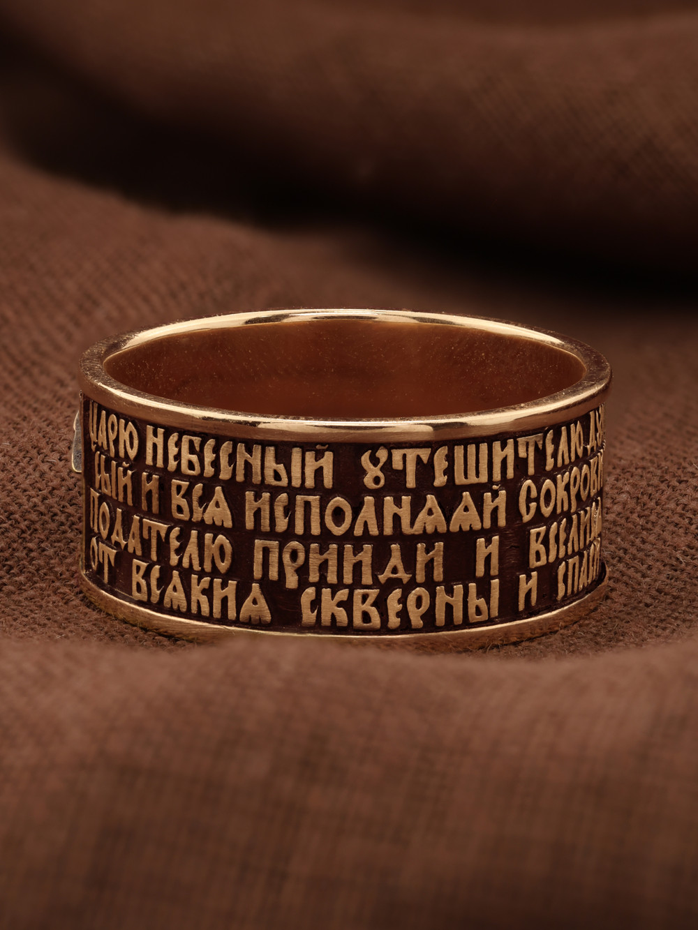 Кольцо из золота