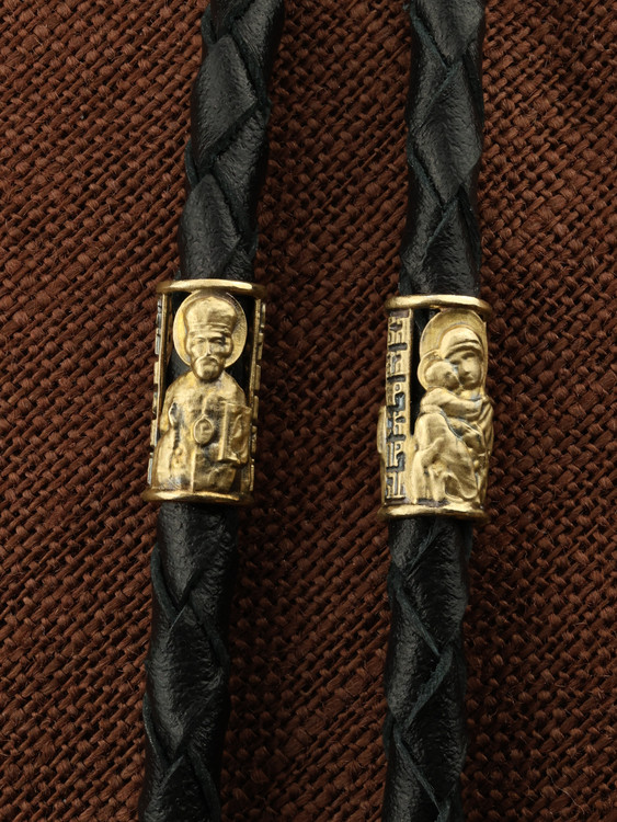 Шнурок кожаный из лимонного золота c кожаным шнурком