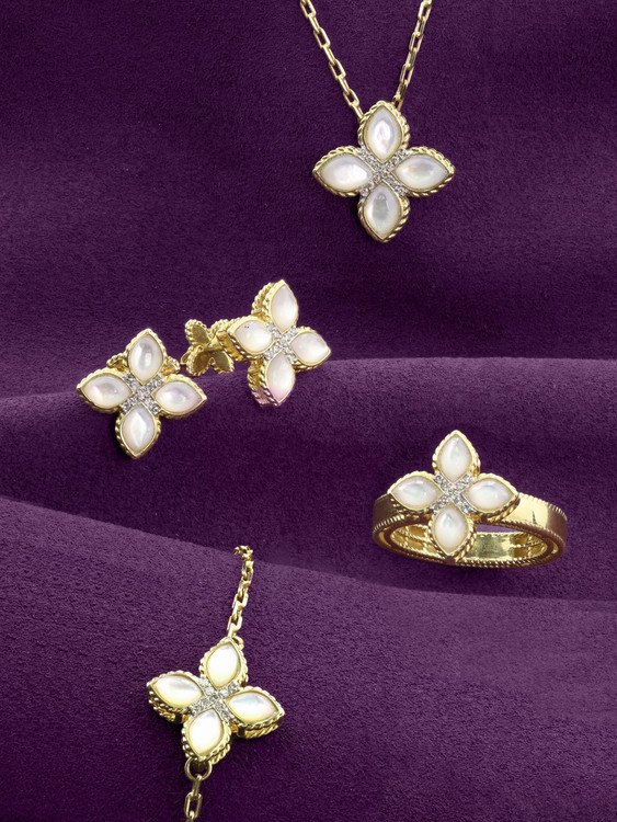 Браслет из лимонного золота c бриллиантами и перламутром