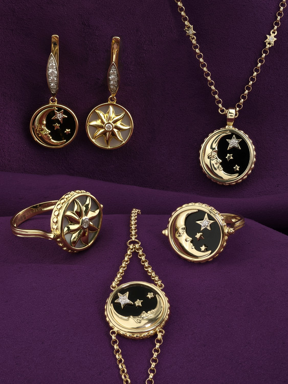 Кольцо из лимонного золота c бриллиантами, ониксом и перламутром