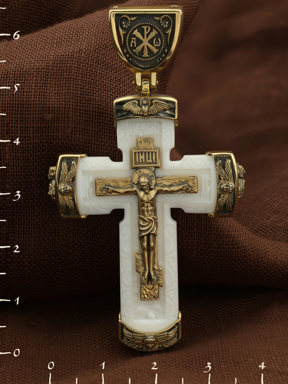 Крест из лимонного золота c бивнем мамонта