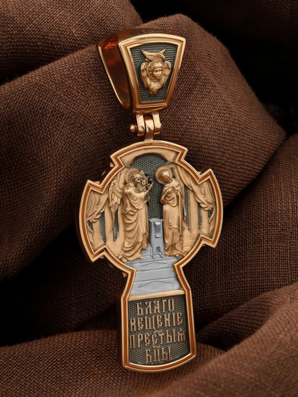 Крест из золота