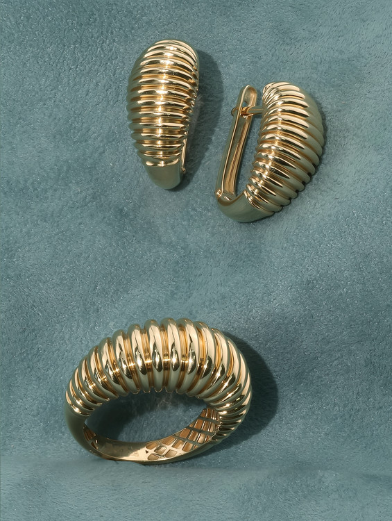 Серьги из лимонного золота