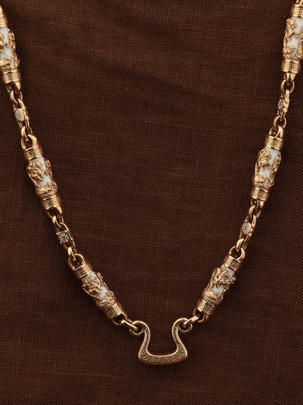 Цепь из золота c эмаль и бивнем мамонта