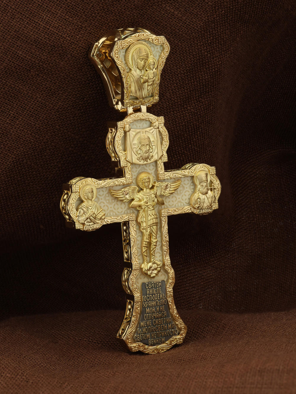 Крест из лимонного золота c бивнем мамонта