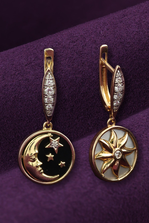 Серьги из золота c бриллиантами, ониксом и перламутром