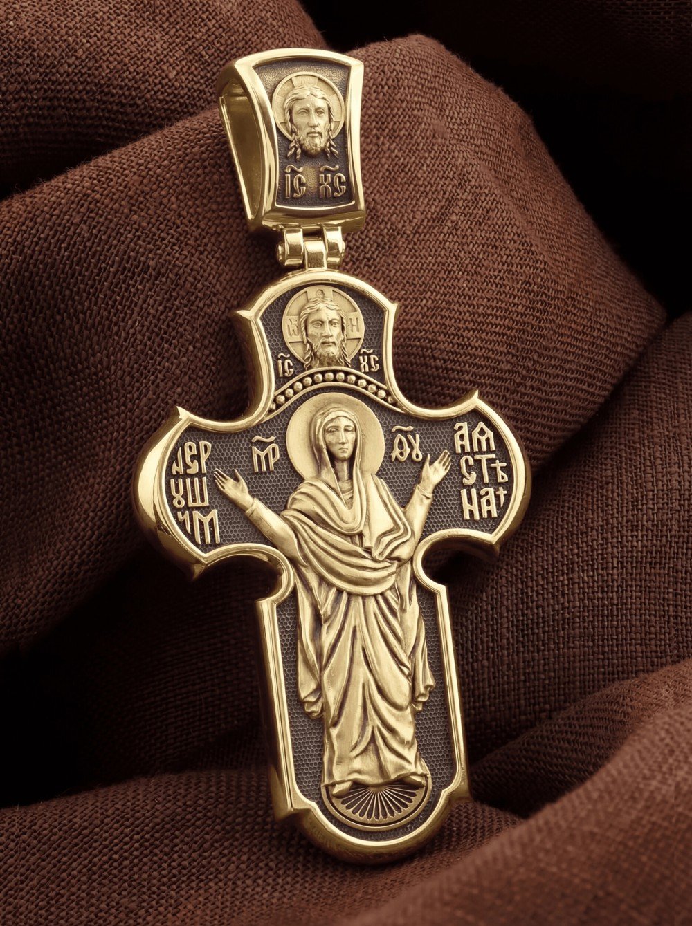 Крест из лимонного золота