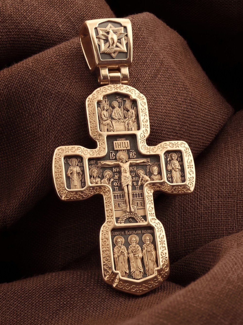 Крест из золота