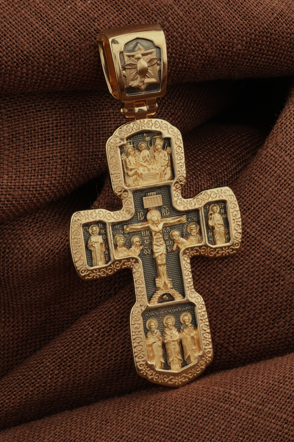 Крест из лимонного золота