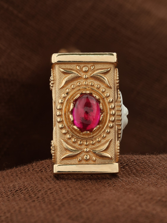 Образок из золота c эмаль , рубином и бивнем мамонта