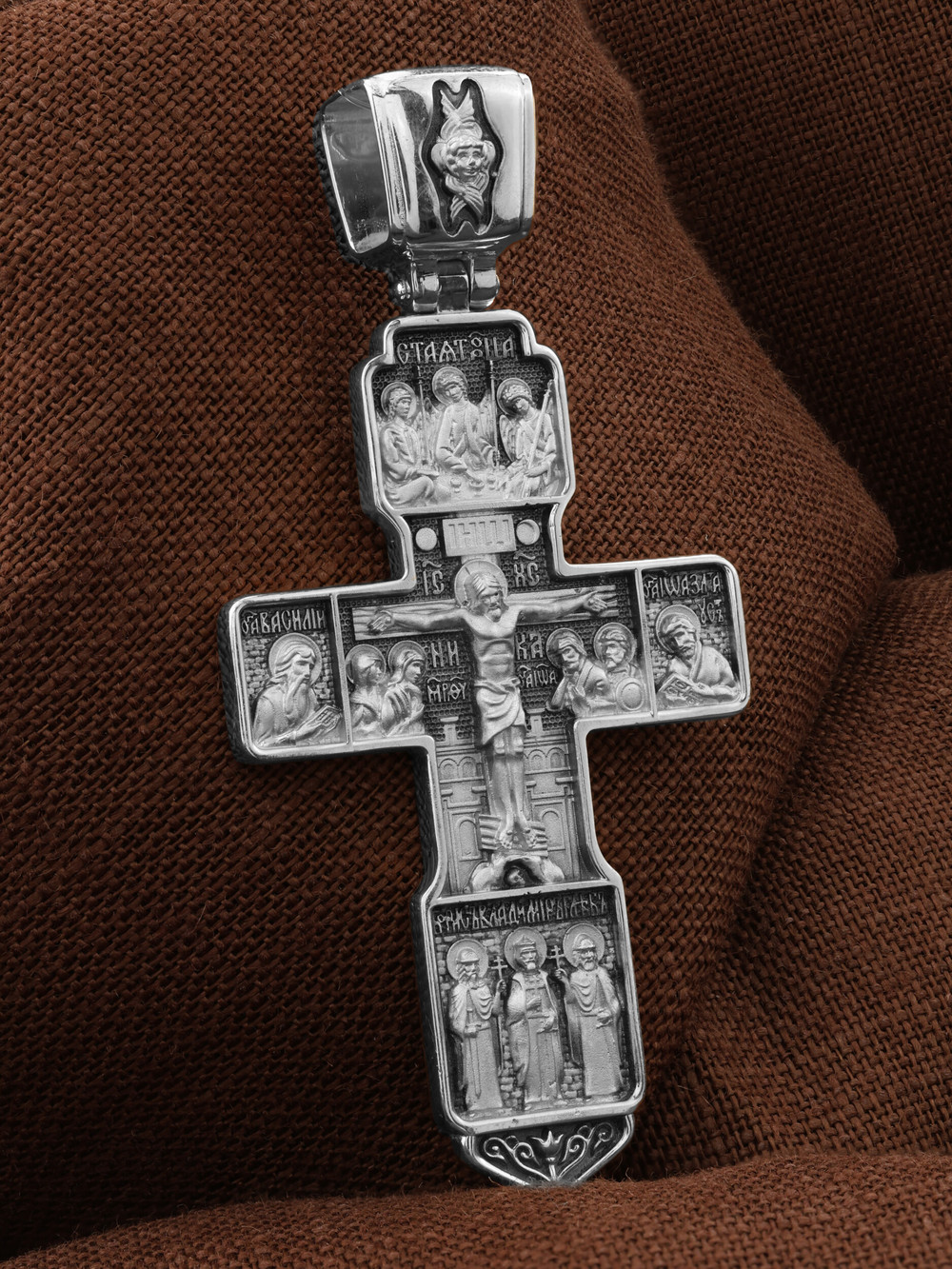 Крест из белого золота