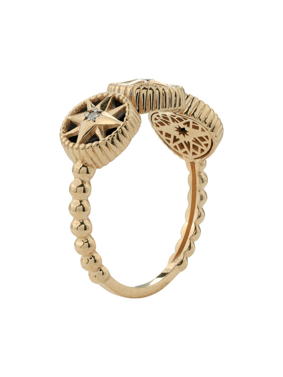 Кольцо из золота c бриллиантами и ониксом